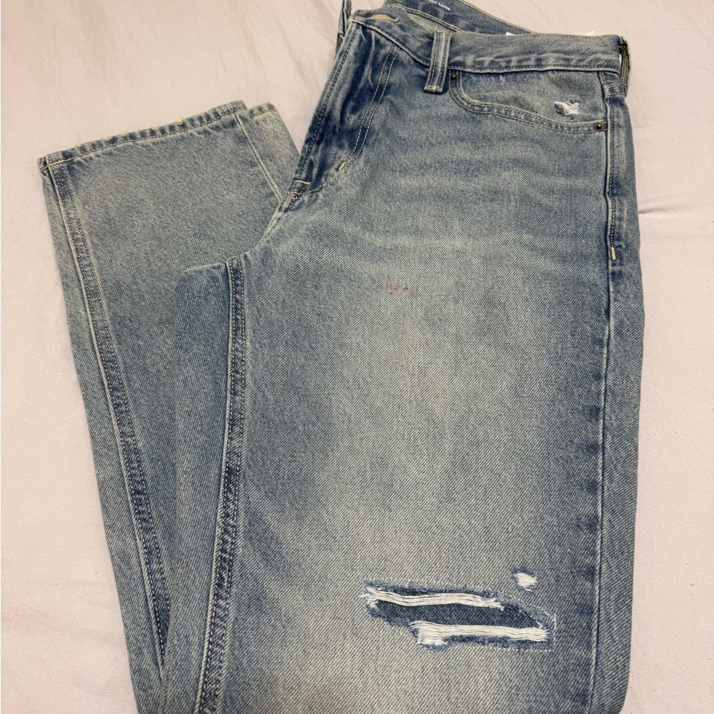 Old Navy Men's Relaxed Light Blue Jeans